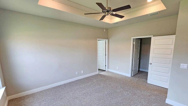 Building Photo - 10532 S Redland St