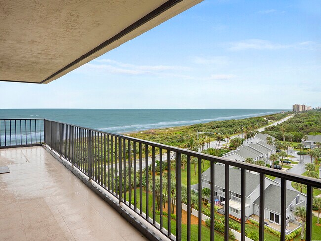 Building Photo - 5047 N Hwy A1A