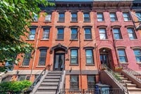 Building Photo - 552 Jersey Ave