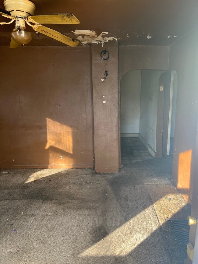 Building Photo - 335 N Fairmont Ave