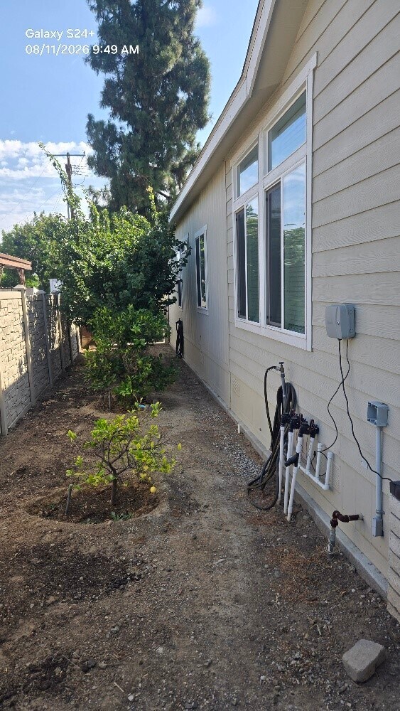 Building Photo - 1361 Shadowglen Way