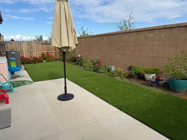 Building Photo - Riverstone Madera Home, 2BR/2BA – Numerous HOA Amenities!