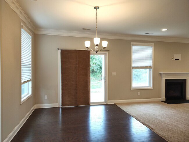 Building Photo - Beautiful 2 story home located in Berewick Community in Charlotte!