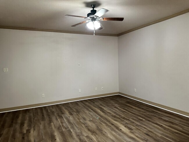 Building Photo - 6921 Jack Finney Blvd