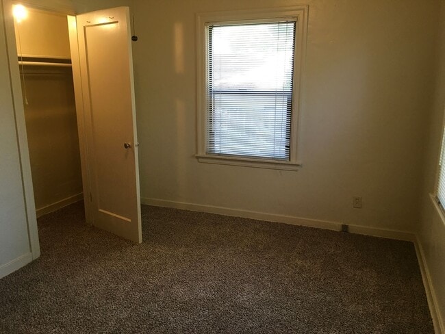 Building Photo - Charming Home, with attached garage