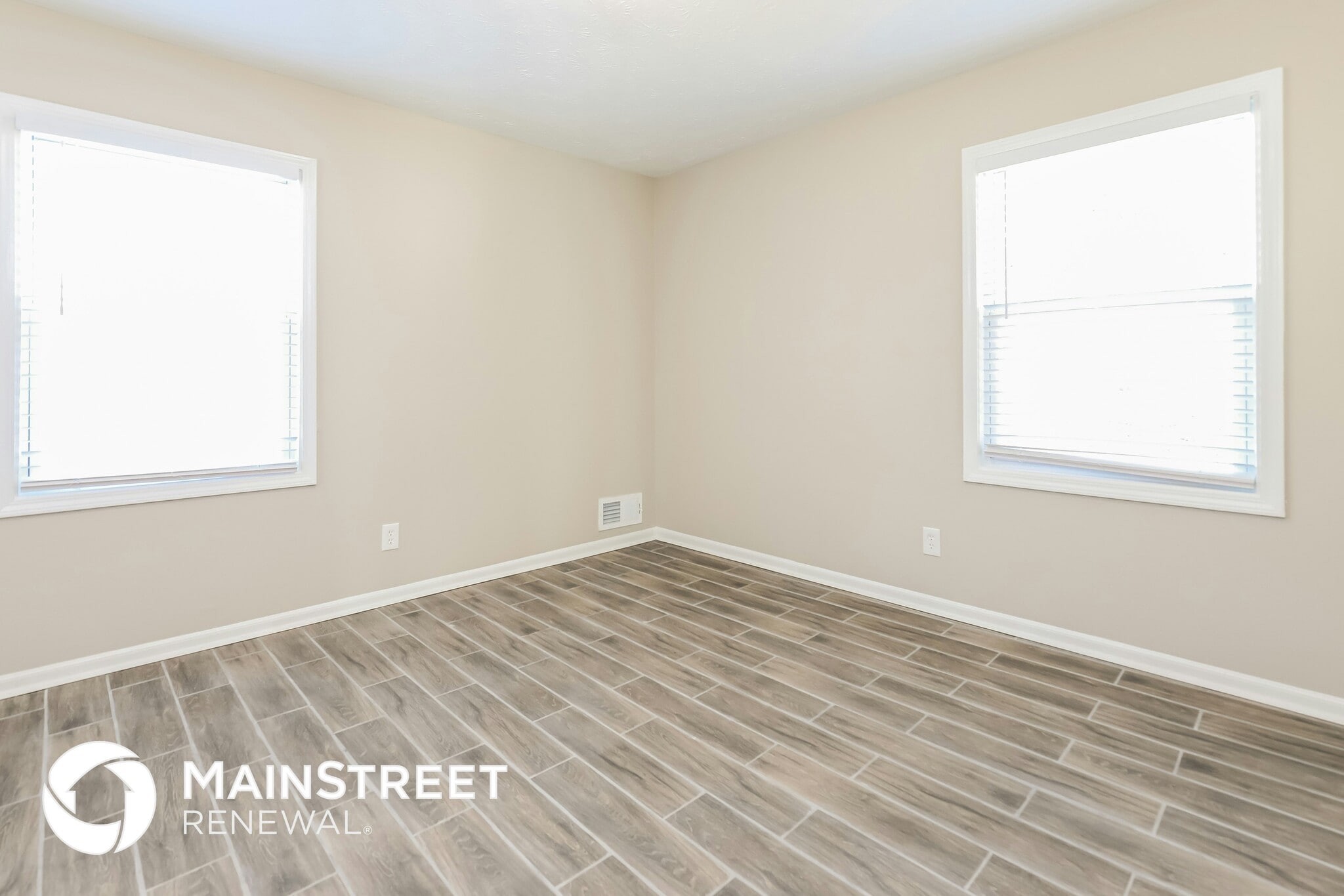 Building Photo - 219 Deerfield Dr