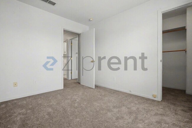 Building Photo - 1833 Blue Skies Way