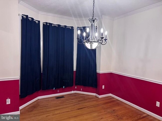 Building Photo - 2639 Middle Rd