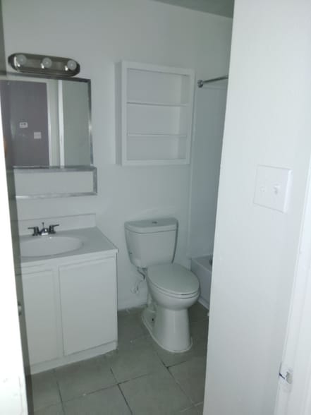 Building Photo - 10110 Forum Park Dr