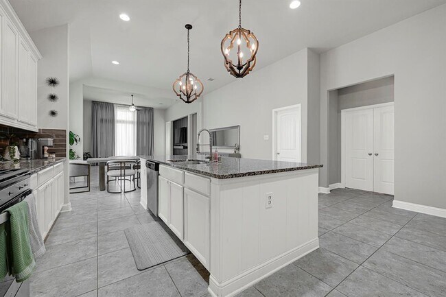 Building Photo - 8126 Lockridge Terrace Ln