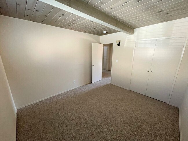 Building Photo - 978 Brockton Ln