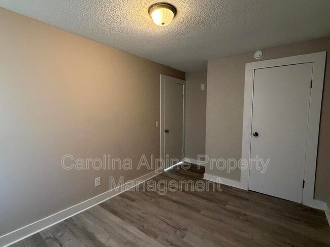 Building Photo - 510 Ridgecrest Dr