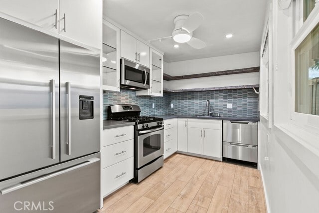 Building Photo - 256 Avenida Madrid