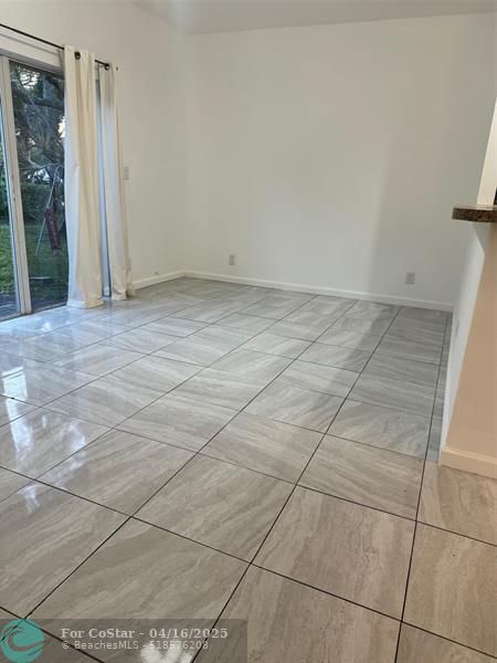 Building Photo - 3126 Coral Ridge Dr