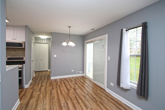 Building Photo - 652 Nantucket Way
