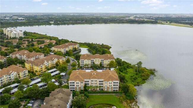 Building Photo - Beautiful WATERFRONT 3 bedrooms Condo loca...