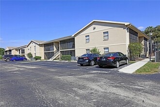 Building Photo - 5305 Summerlin Rd
