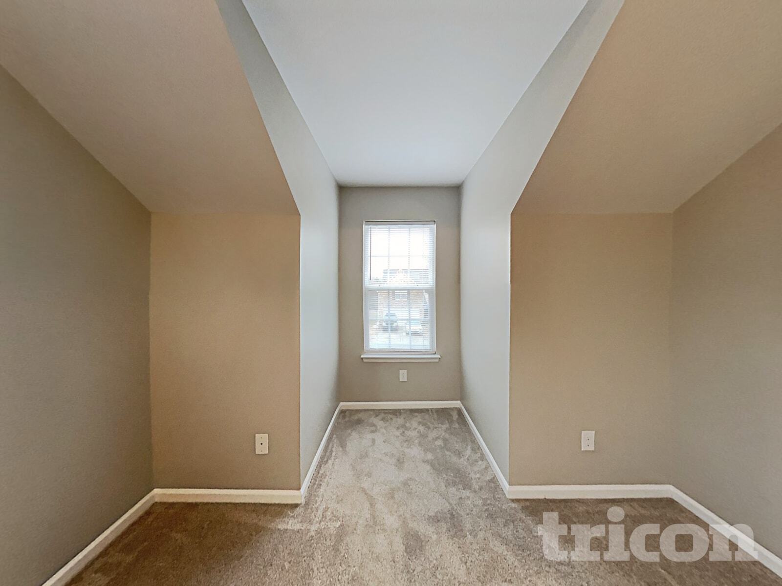 Building Photo - 1131 Delander Ln