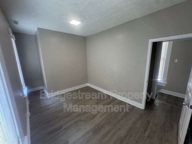 Building Photo - 61 S Torrence St