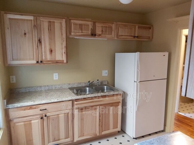 Building Photo - 624 NW 19th