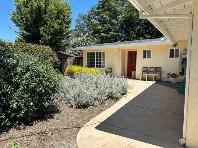 Primary Photo - Pretty 3x2 Novato home