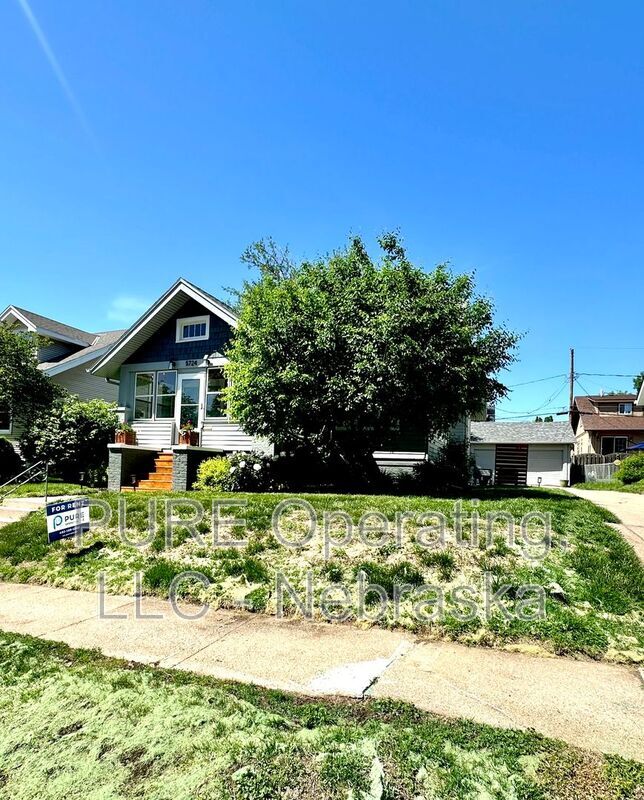 Building Photo - 5724 Rees St