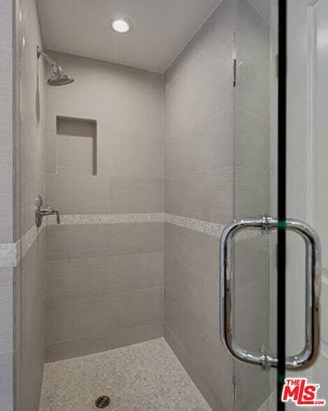 Building Photo - 831 S Curson Ave