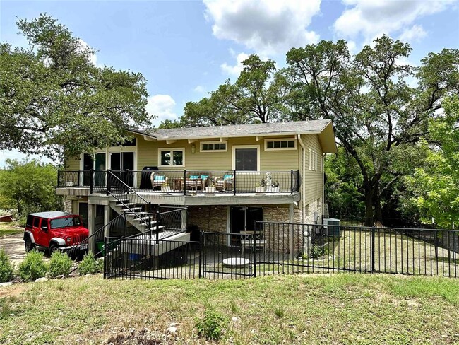 Building Photo - 709 Sunfish St