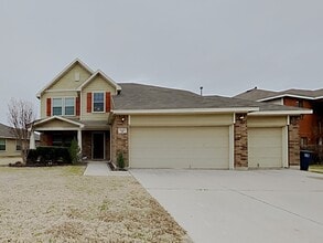 Building Photo - 629 Saddleway Dr