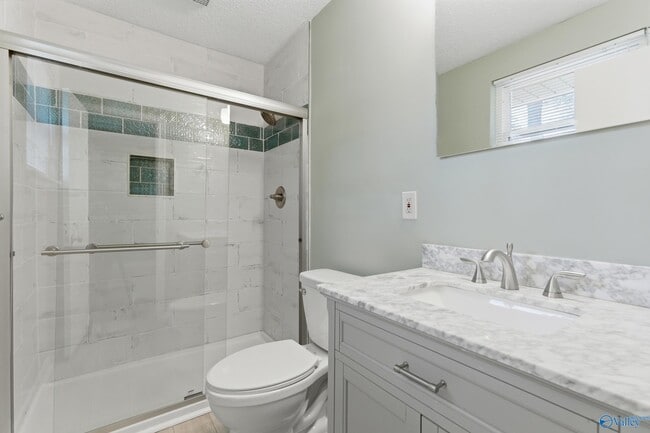 Building Photo - 504 Delaney Rd NW