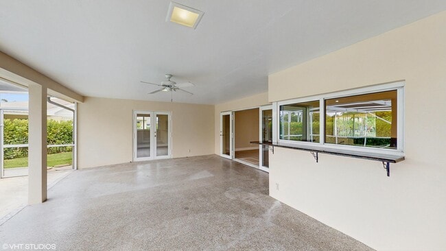 Building Photo - 221 Sudbury Dr