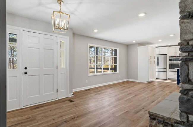 Building Photo - Renovated 3-Bedroom Ranch Home in Sanford