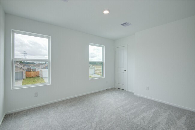 Building Photo - 19747 US-59