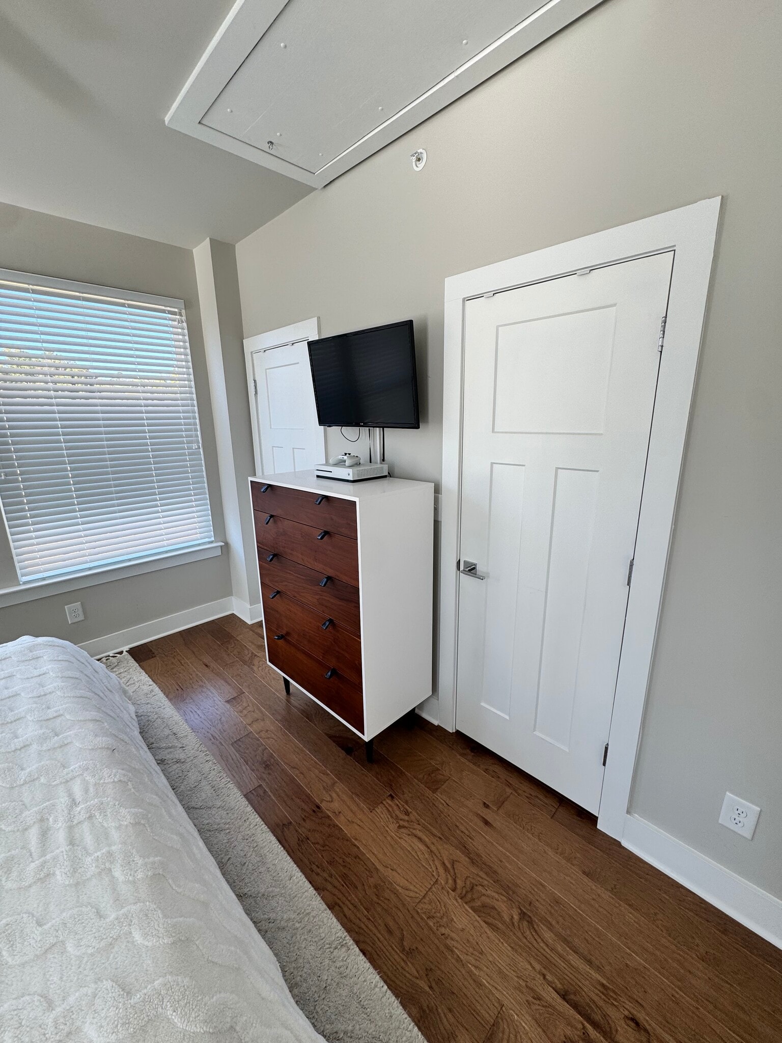 Building Photo - 4101 Bryant Terraces Dr