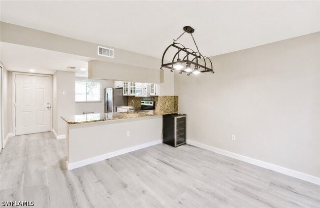 Building Photo - 2340 Naples Trace Cir