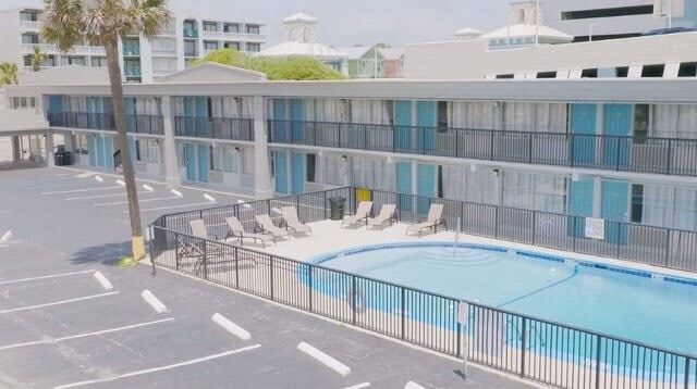 Building Photo - 2711 S Ocean Blvd