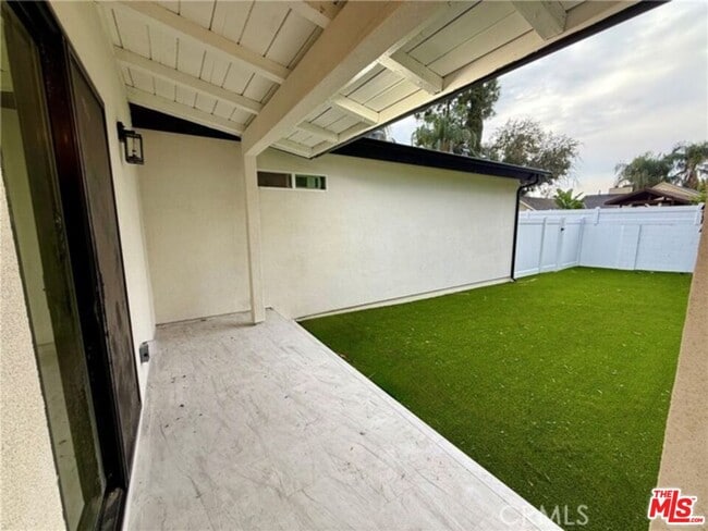 Building Photo - 8561 Marklein Ave