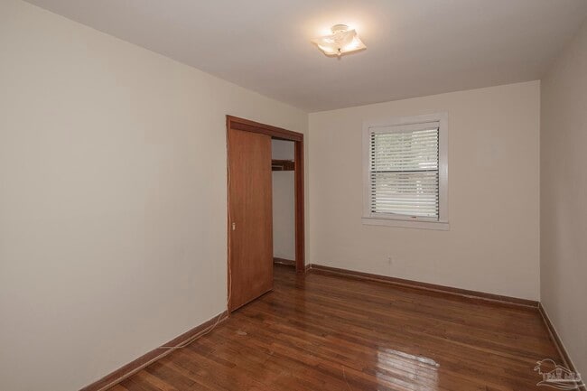 Building Photo - 6314 White Oak Dr