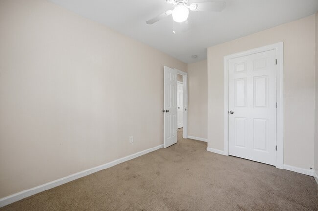 Building Photo - 5109 James St