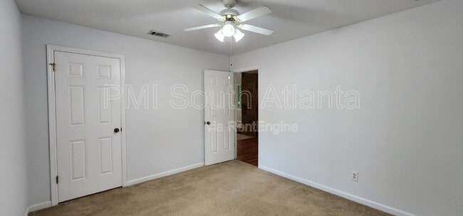 Building Photo - 200 Eli Run