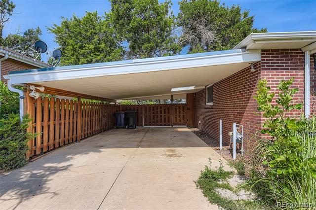 Building Photo - 2511 S Vrain St