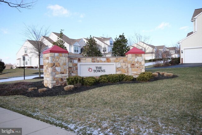 Building Photo - 299 N Caldwell Cir