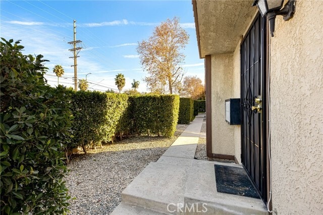 Building Photo - 13838 Vanowen St