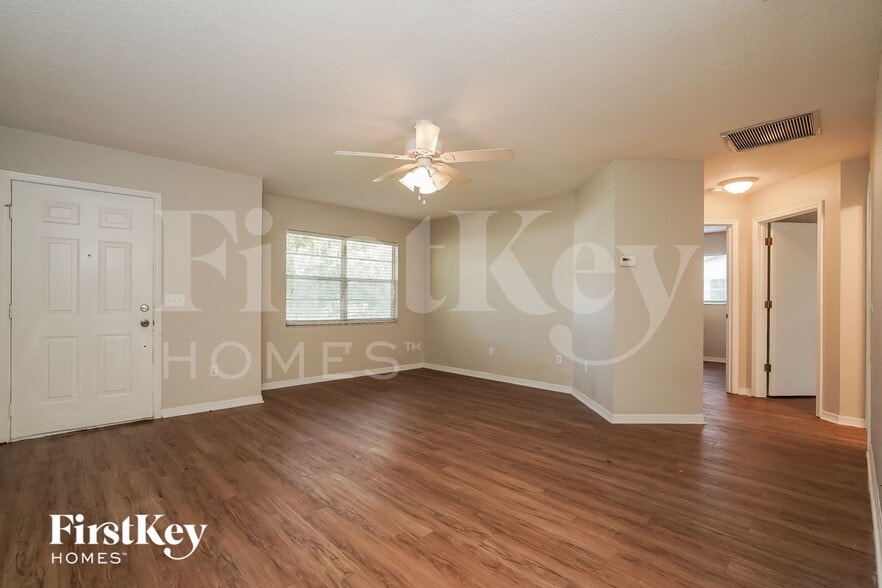 Building Photo - 16243 Banyan Ave