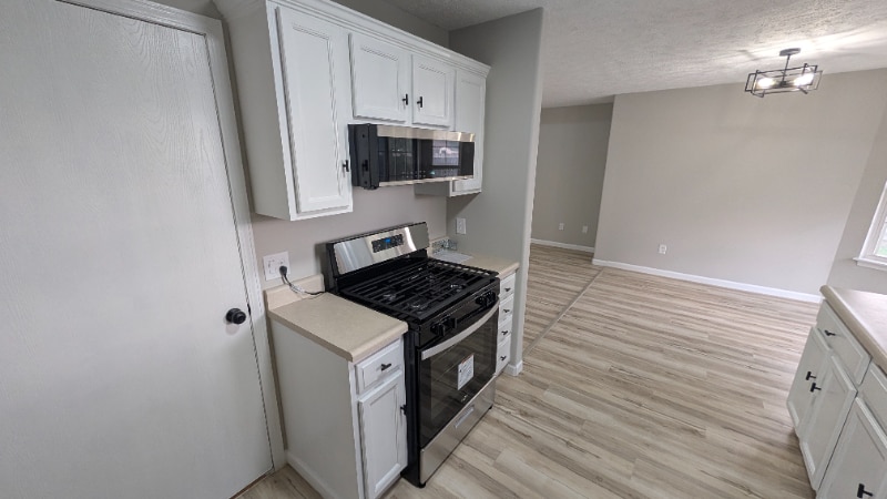 Building Photo - 2302 W Olive St