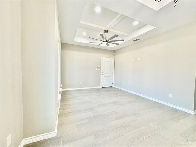 Building Photo - 11 Yankton St