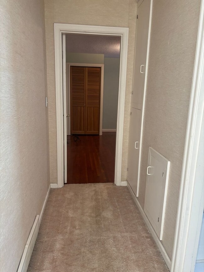 Building Photo - Enjoy 1.125 Acres near Downtown McMinnville