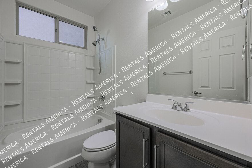 Building Photo - 12038 W Polk St