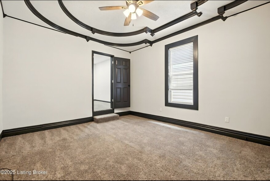 Building Photo - 1819 S Preston St