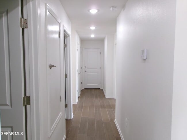 Building Photo - 5960 Mohegan Sun St